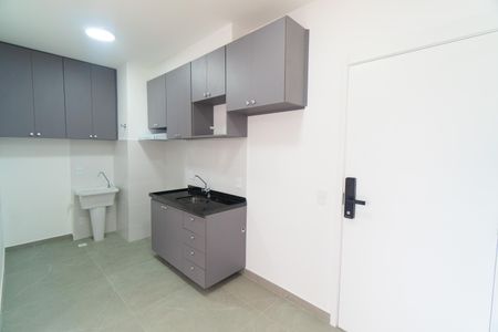 Apartamento para alugar com 42m², 2 quartos e sem vaga Apartamento para alugar com 42m², 2 quartos e sem vagaCozinha e Área de Serviço
