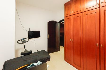Casa à venda com 242m², 4 quartos e 2 vagasQuarto 2