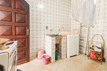 Casa à venda com 242m², 4 quartos e 2 vagasÁrea de Serviço