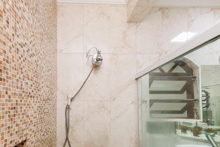Casa à venda com 242m², 4 quartos e 2 vagasBanheiro 3