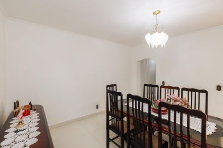 Casa à venda com 242m², 4 quartos e 2 vagasSala de Jantar
