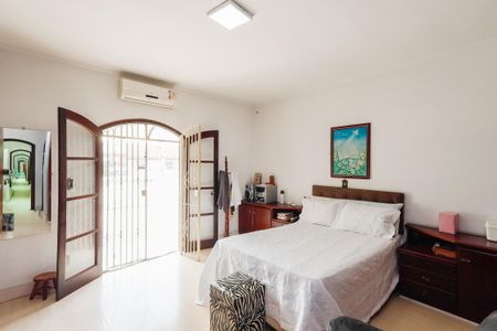 Casa à venda com 242m², 4 quartos e 2 vagasQuarto 3