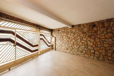 Casa à venda com 242m², 4 quartos e 2 vagasGaragem