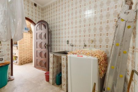 Casa à venda com 242m², 4 quartos e 2 vagasÁrea de Serviço