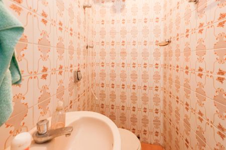 Casa à venda com 242m², 4 quartos e 2 vagasBanheiro da Suíte