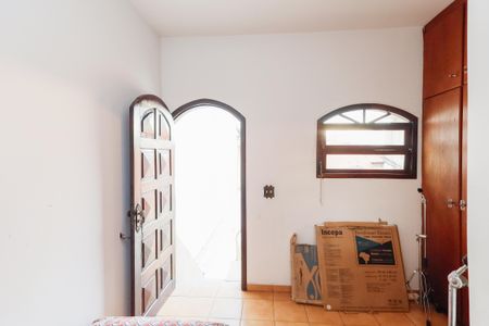 Casa à venda com 242m², 4 quartos e 2 vagasSuíte