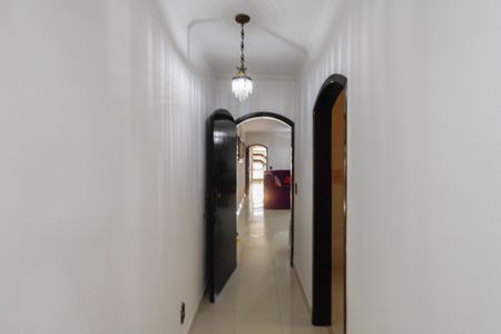 Casa à venda com 242m², 4 quartos e 2 vagasCorredor