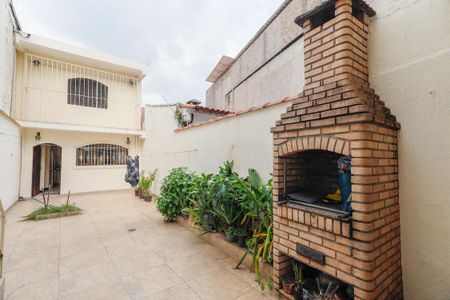 Casa à venda com 242m², 4 quartos e 2 vagasChurrasqueira