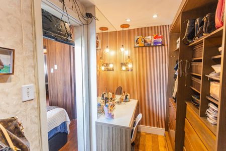 Apartamento à venda com 80m², 3 quartos e 1 vaga Apartamento à venda com 80m², 3 quartos e 1 vagaCloset da Suíte