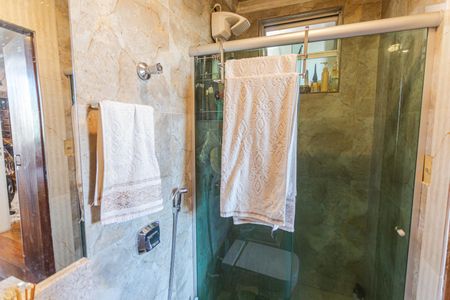 Apartamento à venda com 80m², 3 quartos e 1 vaga Apartamento à venda com 80m², 3 quartos e 1 vagaBanheiro da Suíte