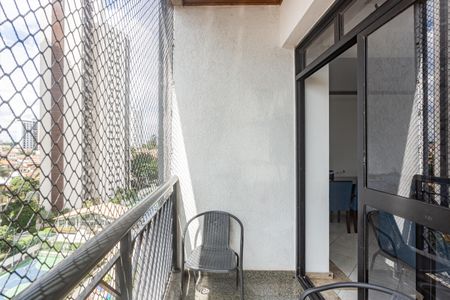 Varanda de apartamento para alugar com 3 quartos, 147m² em Vila Santo Estefano, São Paulo