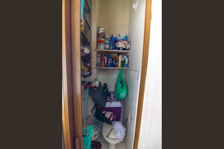 Apartamento à venda com 50m², 1 quarto e sem vaga Apartamento à venda com 50m², 1 quarto e sem vagaBanheiro de serviço