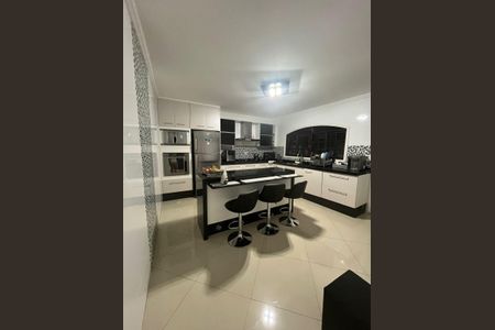 Casa para alugar com 152m², 2 quartos e 2 vagasCozinha