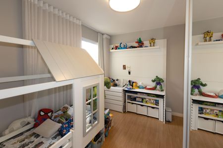 Apartamento à venda com 166m², 4 quartos e 3 vagasQuarto 2