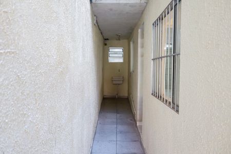 Casa para alugar com 60m², 1 quarto e sem vaga Casa para alugar com 60m², 1 quarto e sem vagaCorredor