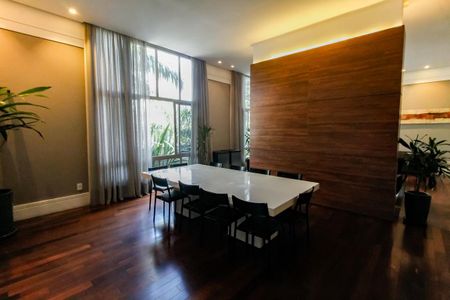 Apartamento à venda com 162m², 2 quartos e 2 vagasÁrea comum - Salão de festas