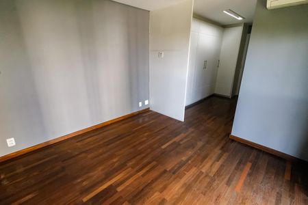 Apartamento à venda com 162m², 2 quartos e 2 vagasSuíte
