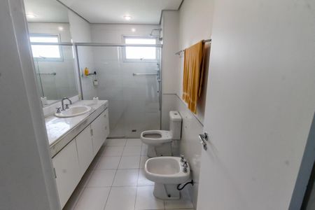 Apartamento à venda com 162m², 2 quartos e 2 vagasBanheiro da Suíte