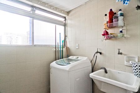 Apartamento à venda com 70m², 2 quartos e 1 vagaÁrea de Serviço