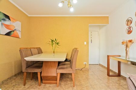 Apartamento à venda com 70m², 2 quartos e 1 vagaSala