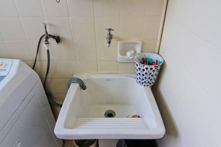 Apartamento à venda com 70m², 2 quartos e 1 vagaÁrea de Serviço