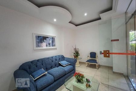 Apartamento à venda com 70m², 2 quartos e 1 vagaHall