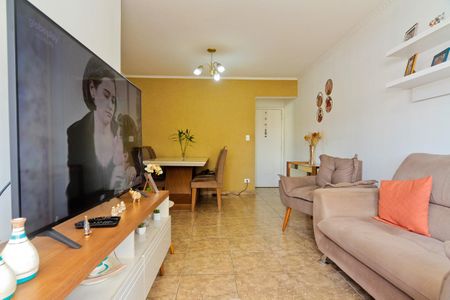 Apartamento à venda com 70m², 2 quartos e 1 vagaSala