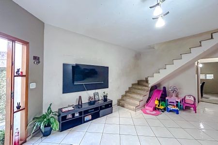 Casa para alugar com 133m², 3 quartos e 4 vagasSala