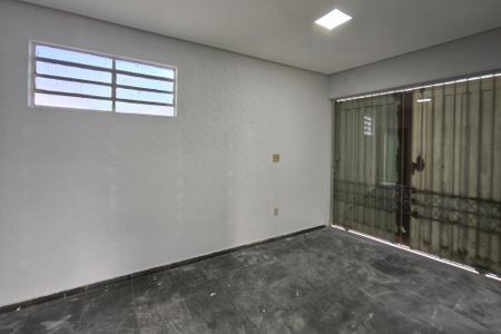Casa à venda com 150m², 3 quartos e 2 vagas Casa à venda com 150m², 3 quartos e 2 vagasCômodo extra