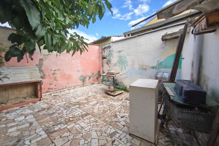 Casa à venda com 150m², 3 quartos e 2 vagas Casa à venda com 150m², 3 quartos e 2 vagasQuintal