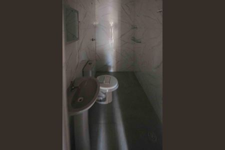 Casa para alugar com 70m², 1 quarto e 1 vaga Casa para alugar com 70m², 1 quarto e 1 vagaBanheiro