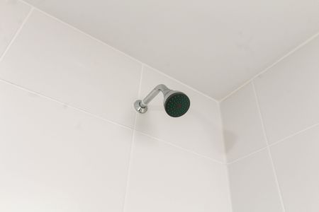 Apartamento para alugar com 76m², 2 quartos e 1 vaga Apartamento para alugar com 76m², 2 quartos e 1 vagaBanheiro da Suíte