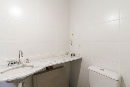 Apartamento para alugar com 76m², 2 quartos e 1 vaga Apartamento para alugar com 76m², 2 quartos e 1 vagaBanheiro da Suíte