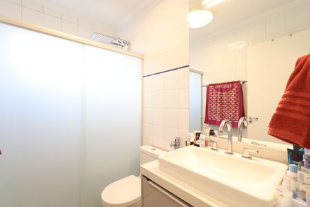 Casa à venda com 164m², 3 quartos e 2 vagasBanheiro da Suíte