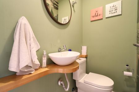 Casa à venda com 164m², 3 quartos e 2 vagasLavabo 