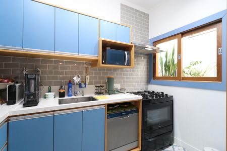 Casa à venda com 164m², 3 quartos e 2 vagasCozinha 