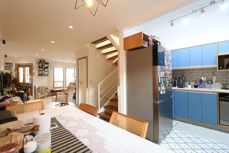 Casa à venda com 164m², 3 quartos e 2 vagasCozinha 