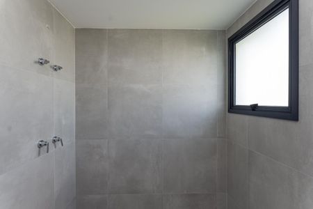 Apartamento à venda com 188m², 3 quartos e 2 vagasBanheiro do quarto 1 Suíte