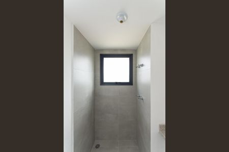 Apartamento à venda com 188m², 3 quartos e 2 vagasBanheiro do quarto 4 Suíte