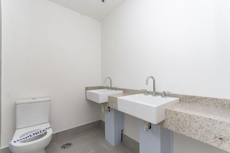 Apartamento à venda com 188m², 3 quartos e 2 vagasBanheiro do quarto 1 Suíte