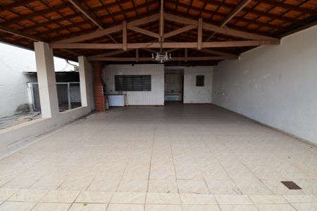 Casa à venda com 250m², 3 quartos e 6 vagasEspaço Gourmet