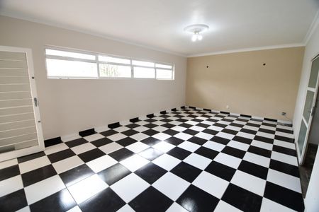 Sala 1 de casa para alugar com 3 quartos, 250m² em Jardim Chapadão, Campinas