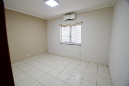 Casa à venda com 250m², 3 quartos e 6 vagasQuarto 2