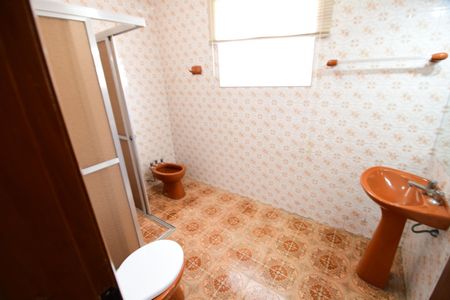 Casa à venda com 250m², 3 quartos e 6 vagasBanheiro Suíte