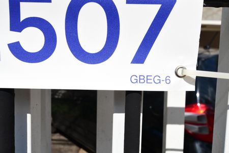 Casa à venda com 250m², 3 quartos e 6 vagasPlaca