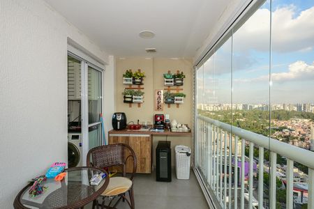Apartamento à venda com 63m², 2 quartos e 2 vagasVaranda