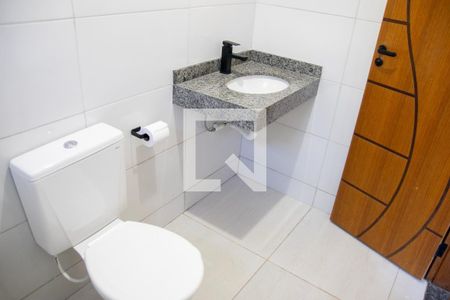 Banheiro de kitnet/studio para alugar com 1 quarto, 45m² em Setor Vila João Vaz, Goiânia