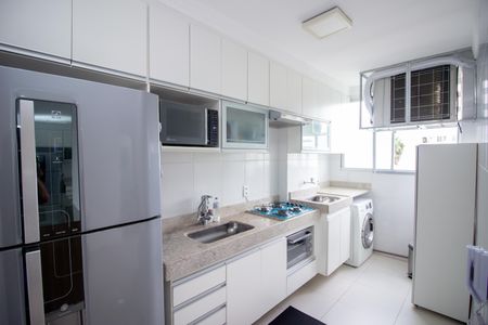 Apartamento à venda com 48m², 2 quartos e 1 vagaCozinha e Área de Serviço