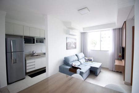 Sala de apartamento à venda com 2 quartos, 48m² em Cabral, Contagem