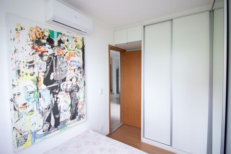 Quarto 2 de apartamento à venda com 2 quartos, 48m² em Cabral, Contagem